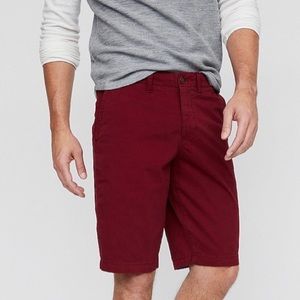 Express Men’s Classic At the Knee Fit 10” Shorts